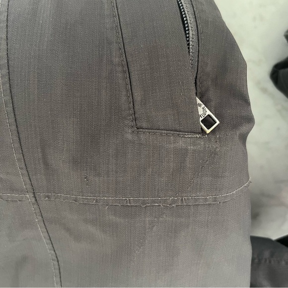 North Face Grey Winter Arctic Parka Jacket with Faux Fur Trim - Picture 16 of 16